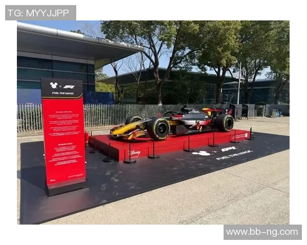 F1赛道风云再起回顾精彩瞬间激战 燃情赛事成就巅峰时刻 F1赛道风云再起回顾精彩瞬间激战 燃情赛事成就巅峰时刻